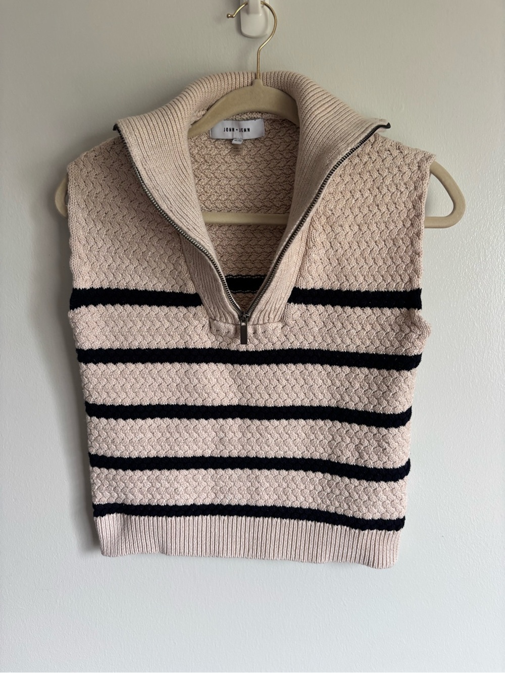 John + Jenn Women's Benny Vest 100% Cotton Cream and Navy Half Zip Sz XS